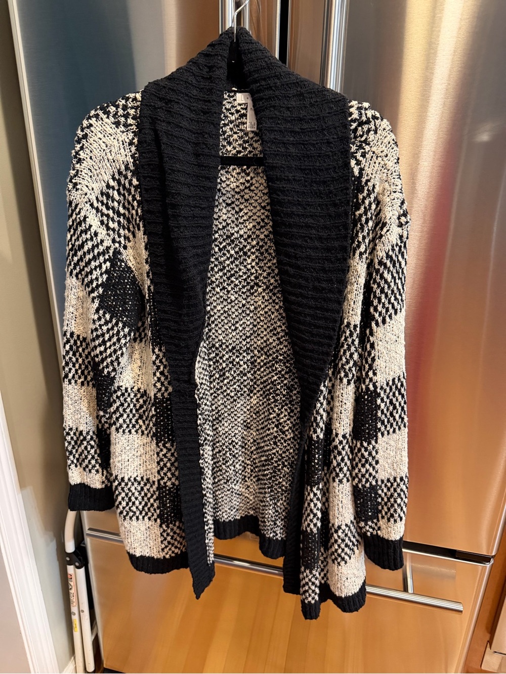 Lieth brand Black & Cream Open-Front Shawl Collar Women's Sweater Cardigan